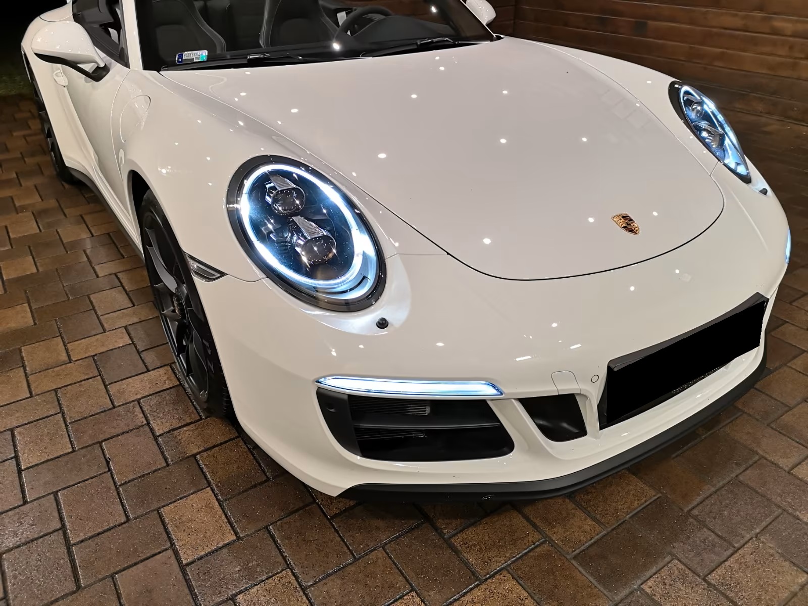 Porsche 911 Carrera