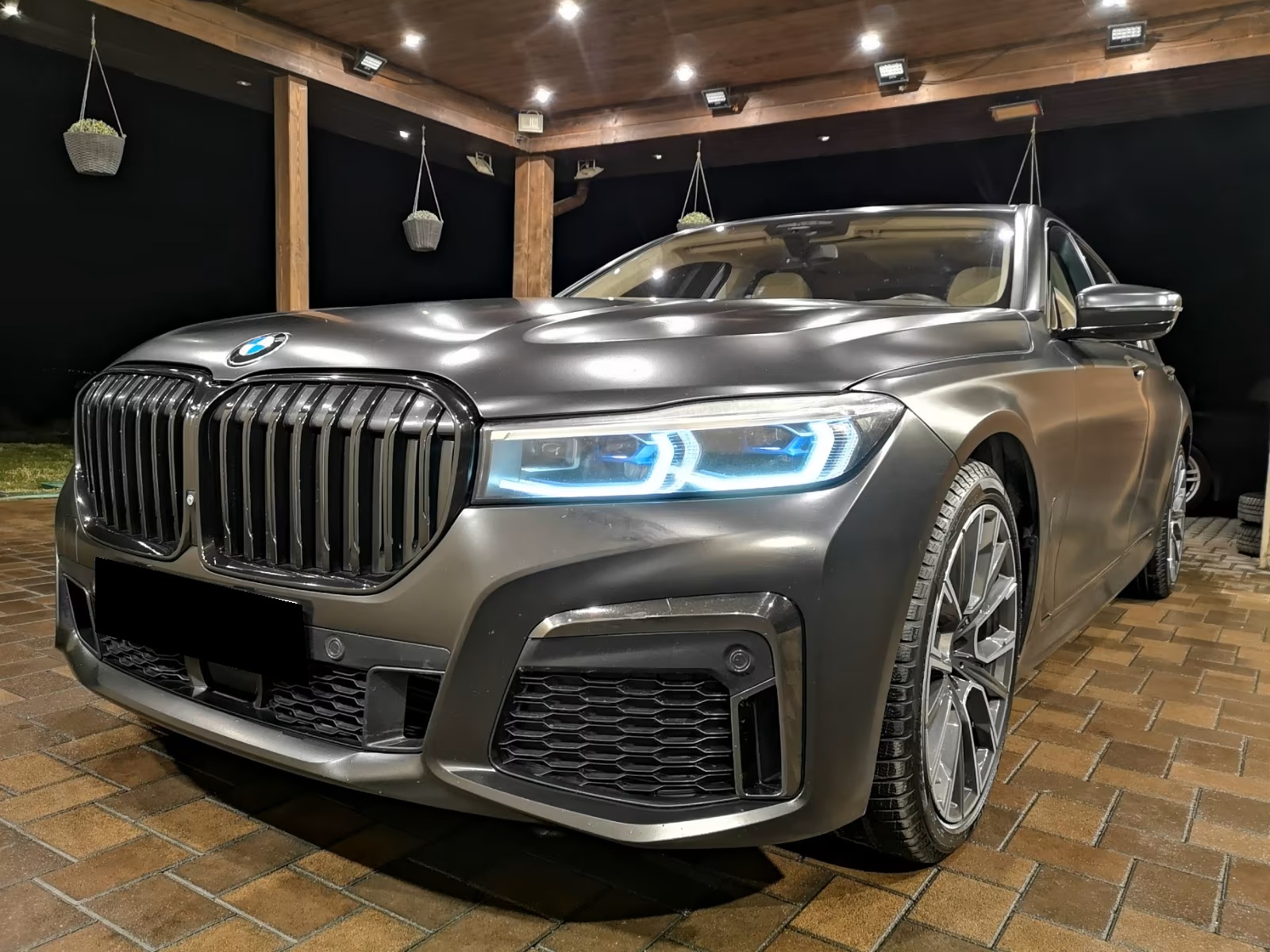 BMW 740